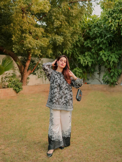 Oriel 2Pc Printed Lawn